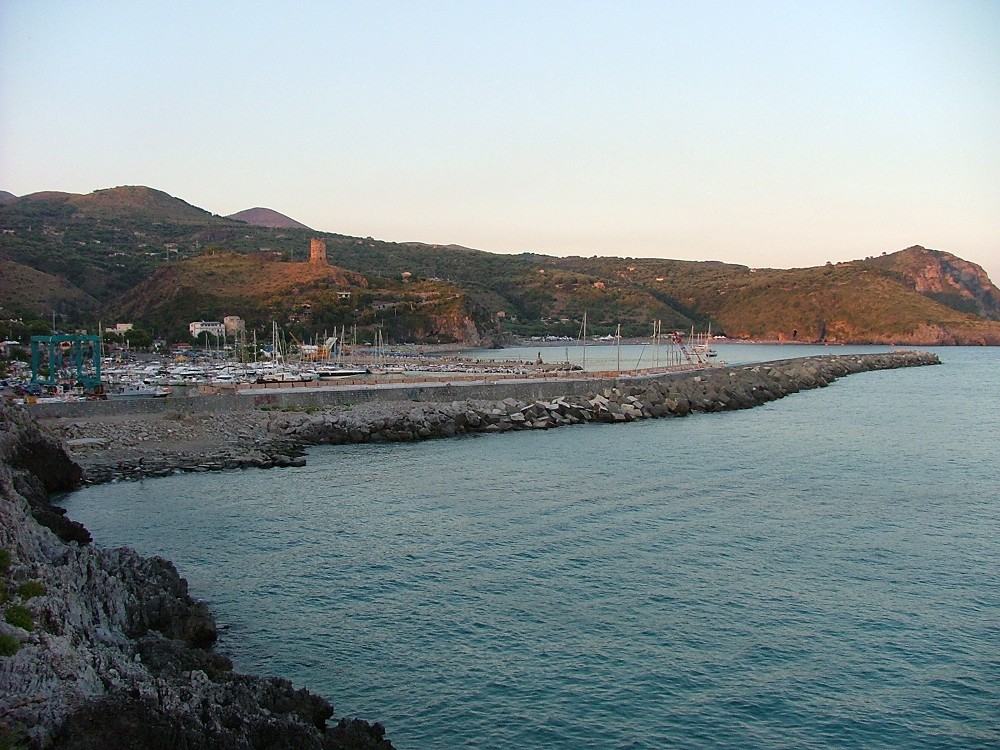 Il porto di Marina di Camerota
