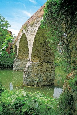 Ponte di Pogi, medievale con fondamenta romane